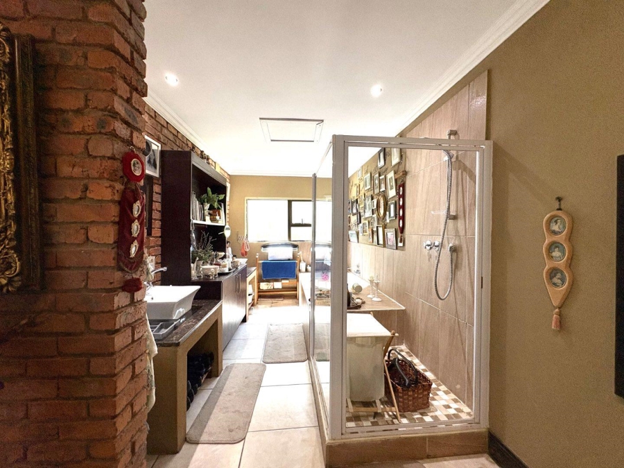 4 Bedroom Property for Sale in Woodland Hills Free State